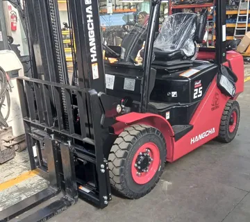 Čeoni Diesel 2500 kg HANGCHA CPCD25-XW97F - Buzet