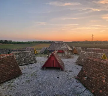 Kopićland - Robinzonski turizam - Marinci, Nuštar