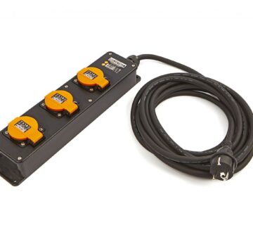 Profesionalna utikač za struju IP44 s kabelom od 5 metara 3 x 1,5 mm - cover