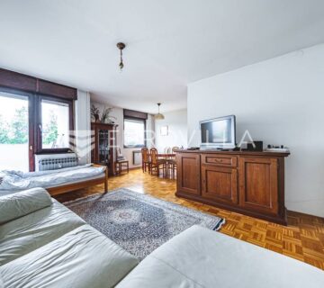 Zagreb, Rudeš, trosoban stan NKP 75 m2 - cover