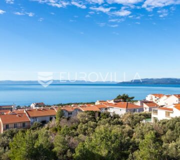 Makarska, trosoban stan na drugom katu novogradnje NKP 94 m2 - cover