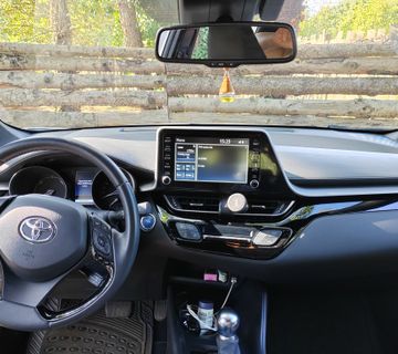 Toyota C-hr, 1.8, hibryd/ automatic - cover