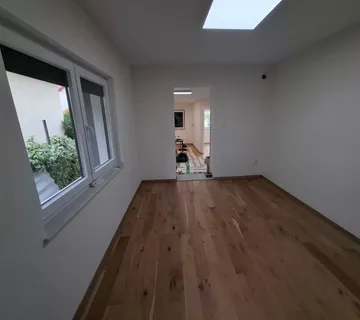 Stan 3S, NOVOGRADNJA, Mikulići, 67,98 m2, VPM, spremište ETAŽIRANO - cover