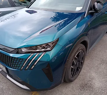 Peugeot 3008 GT Hybrid, samo 12374 KM, PRVI vlasnik - cover