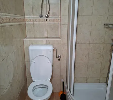 Jednosoban stan dugoročno - cover