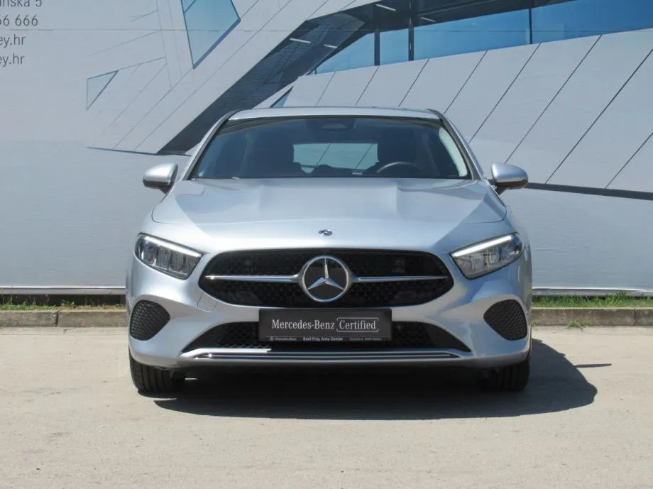 Mercedes-Benz A-klasa 180 Progressive - cover