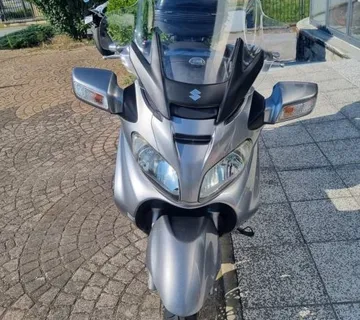 Suzuki BURGMAN 650 EXECUTIVE ABS, 2009 god. - cover