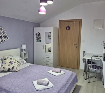 Studioapartman, Srima kraj Vodica, 80metara od plaže - cover