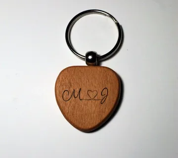 Drveni privjesak srce - cover