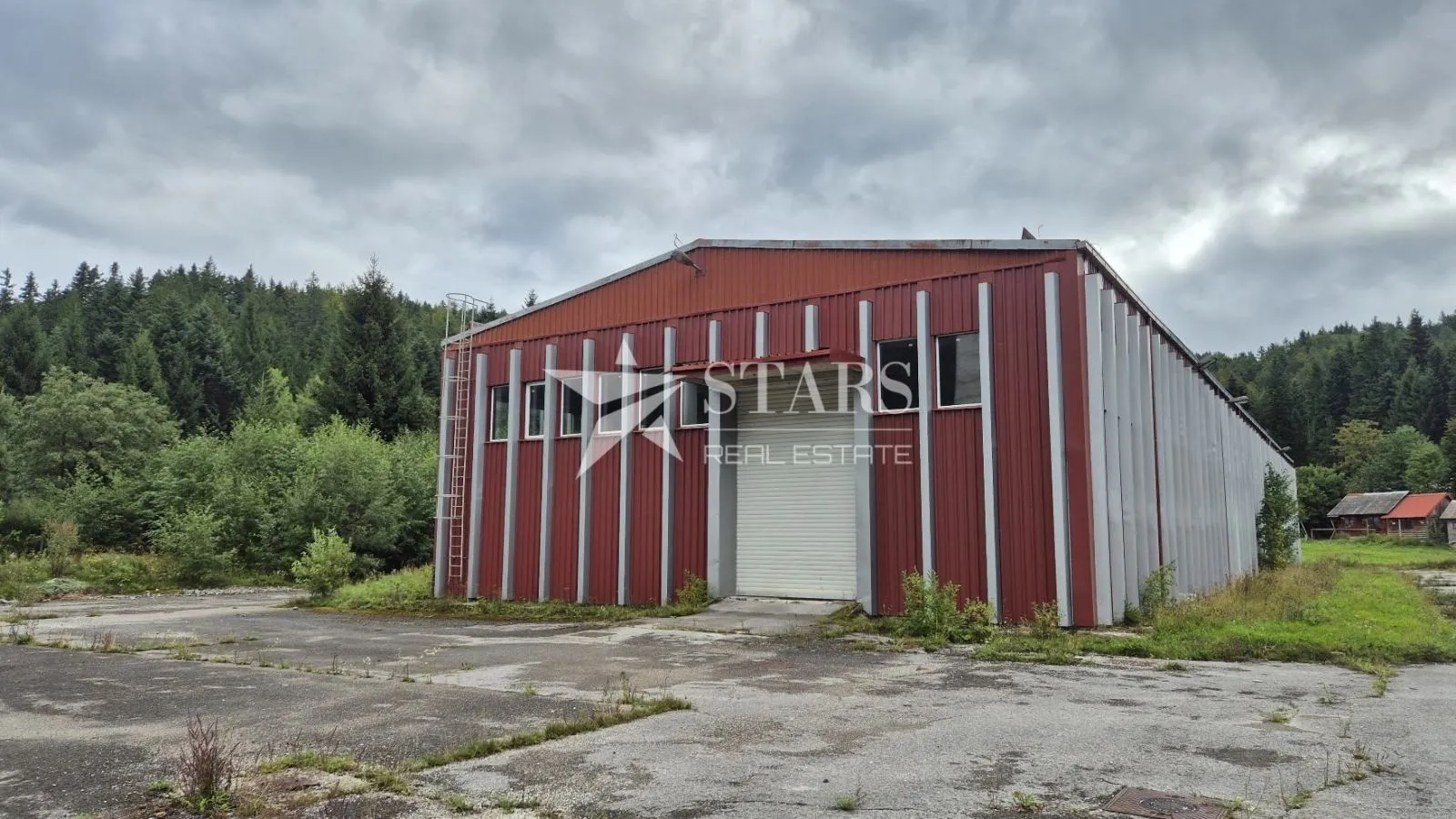 Gorski kotar, Tršće - industrijska hala s velikim zemljištem - cover