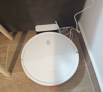 Xiaomi E10 robotski usisavac - cover
