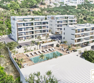 Makarska - trosoban apartman - cover