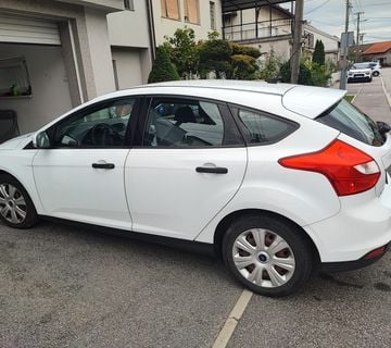 Prodajem Ford Focus - cover