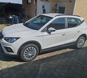 Prodajem Seat Aronu - cover