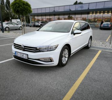VW Passat Variant 2.0 TDI DSG - cover