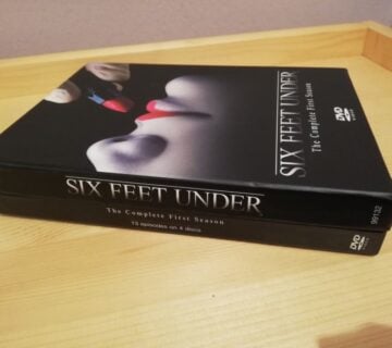 DVD Six Feet Under / 2m pod zemljom - (1.sezona) - cover