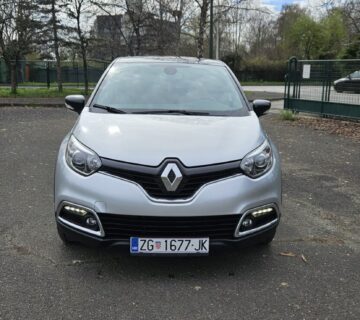 Renault Captur 1.5dCi 2017.god. DYNAMIQUE NAVI KEYLESS GO TOP STANJE - cover