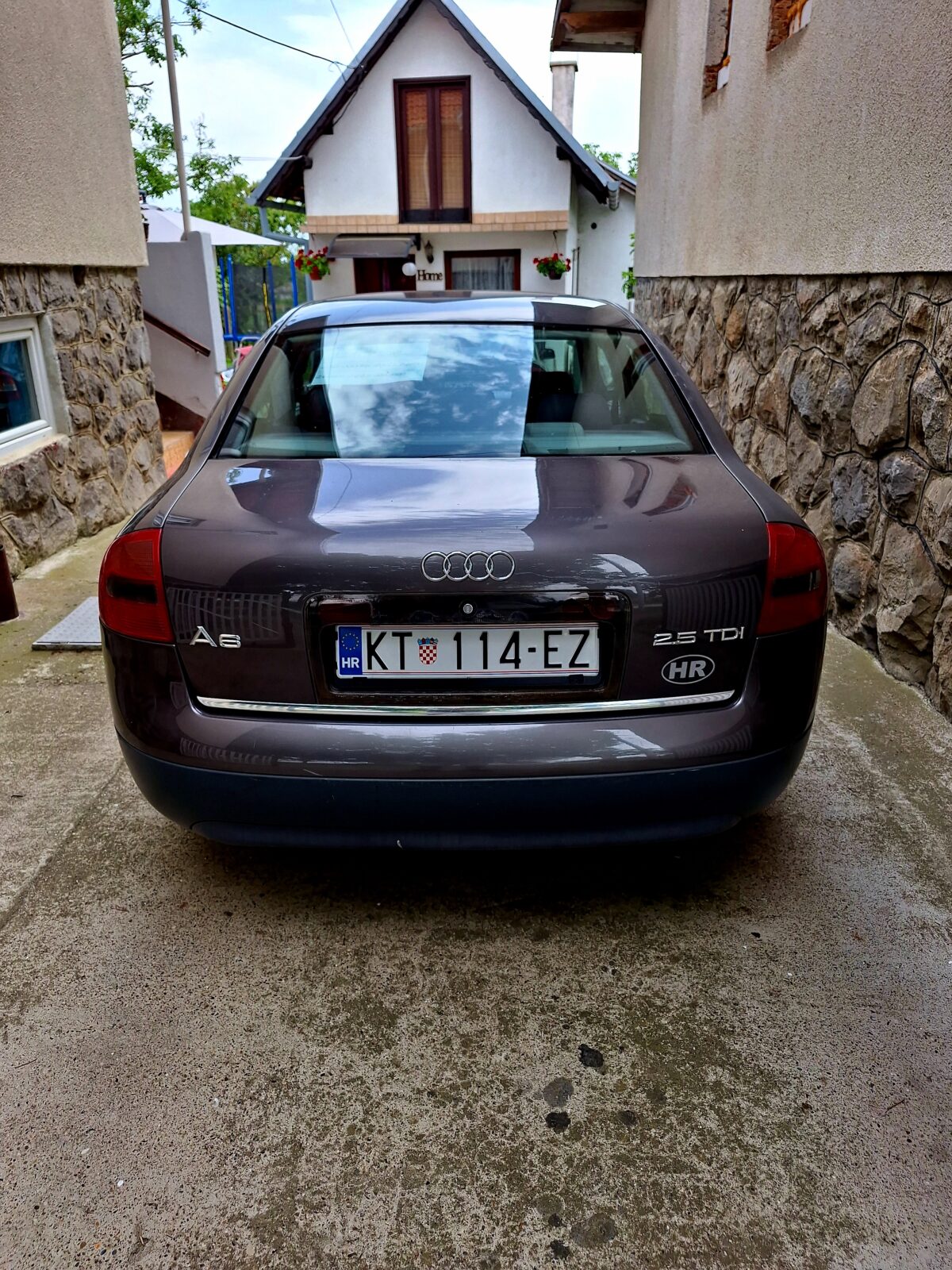 1000007703