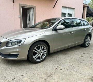 Volvo V60 2.0 D3 - cover