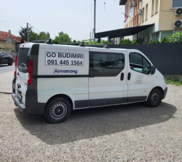 Renault trafic - cover