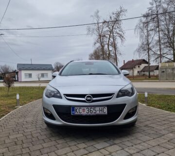 Opel Astra j 1.6 cdti - cover