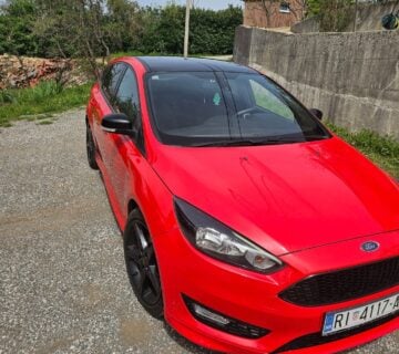 Ford Focus R&amp;B ST Line 2.0 tdci - cover