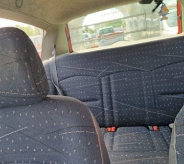 Renault clio 2 - cover
