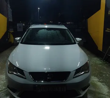 Seat Leon DSG 1.6 TDI - cover