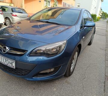 Opel Astra 1.6CDTI - cover