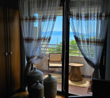 Stan s pogledom na more, 35 m², Rijeka, Donja Drenova