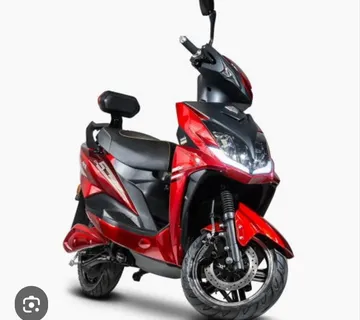 ELEKTRIČNI SKUTER-MOPED 50 ccm, IZVRSNO STANJE, BATERIJA KO NOVA ! - Zagreb