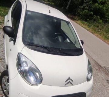 Citroën C1, ODLIČNO STANJE 95000 KM,  4500 E - cover