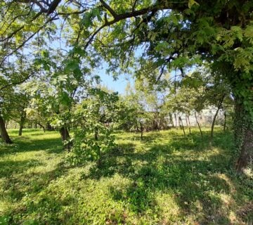 Zagreb, Mikulići, zemljište ukupne površine 2400 m2 (širina fronte 44 m) - cover