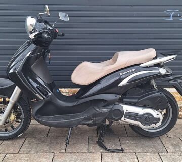 Piaggio BEVERLY 400 - cover