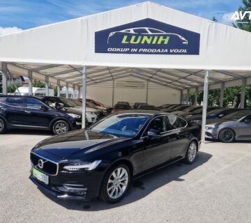 Volvo S90  D4 A AWD Momentum MATRIX BREZ POLOGA - cover