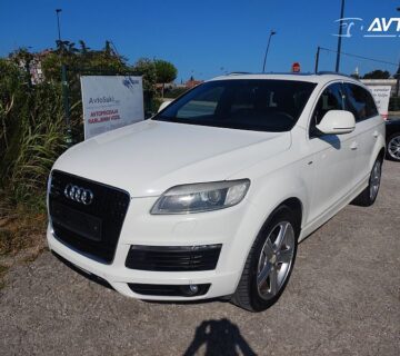 Audi Q7  4.2 TDI DPF quattro tiptronic - cover