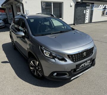 Peugeot 2008  1.2 PureTech 110 ALLURE NAVI.PDC - cover