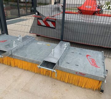 Fliegl metla Lowe 2500 - cover