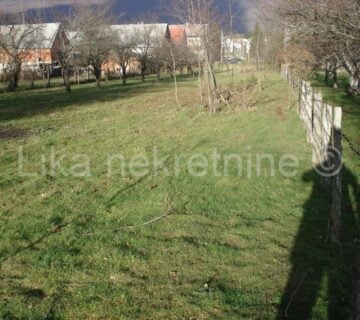 Korenica, centar - građevinsko i poljoprivredno zemljište - cover