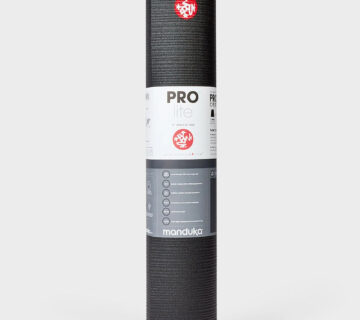 Manduka Prolite® Mat Long & Wide Crna crna prostirka za jogu 200 x 76 cm x 4,7 mm - cover