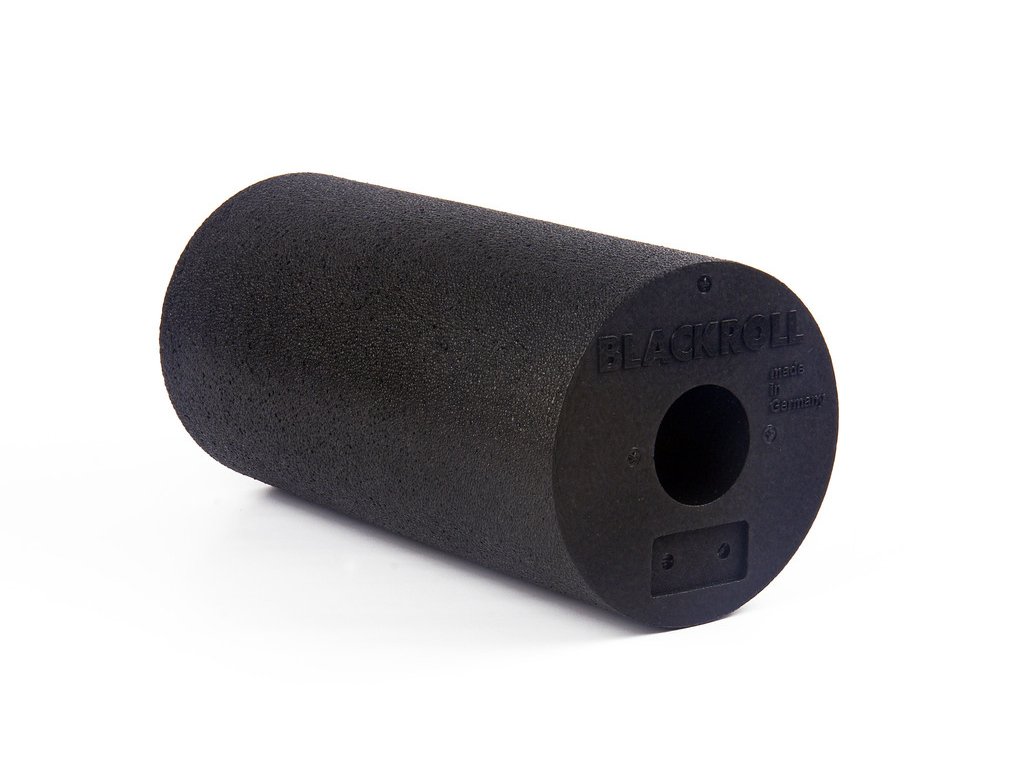 11313-7_9203-7-masazny-valec-blackroll-standard-hladky-30-x-15-cm