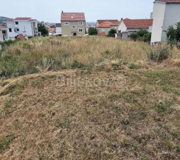 Trogir, blizina centra, građevno zemljište 1308m2, prodaja - cover