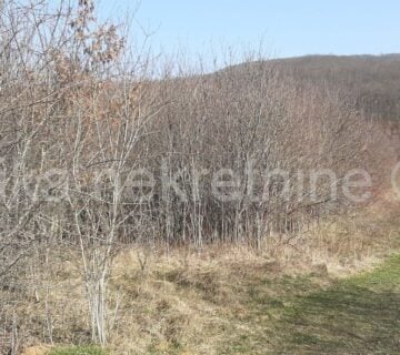 OTOČAC, Sinac- građevinsko i poljoprivredno zemljište - cover