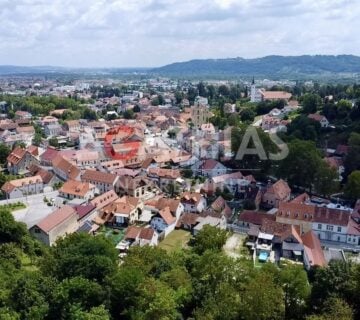 Samobor, luksuzna kuća 458 m2 s liftom, bazenom i panoramskim pogledom - cover