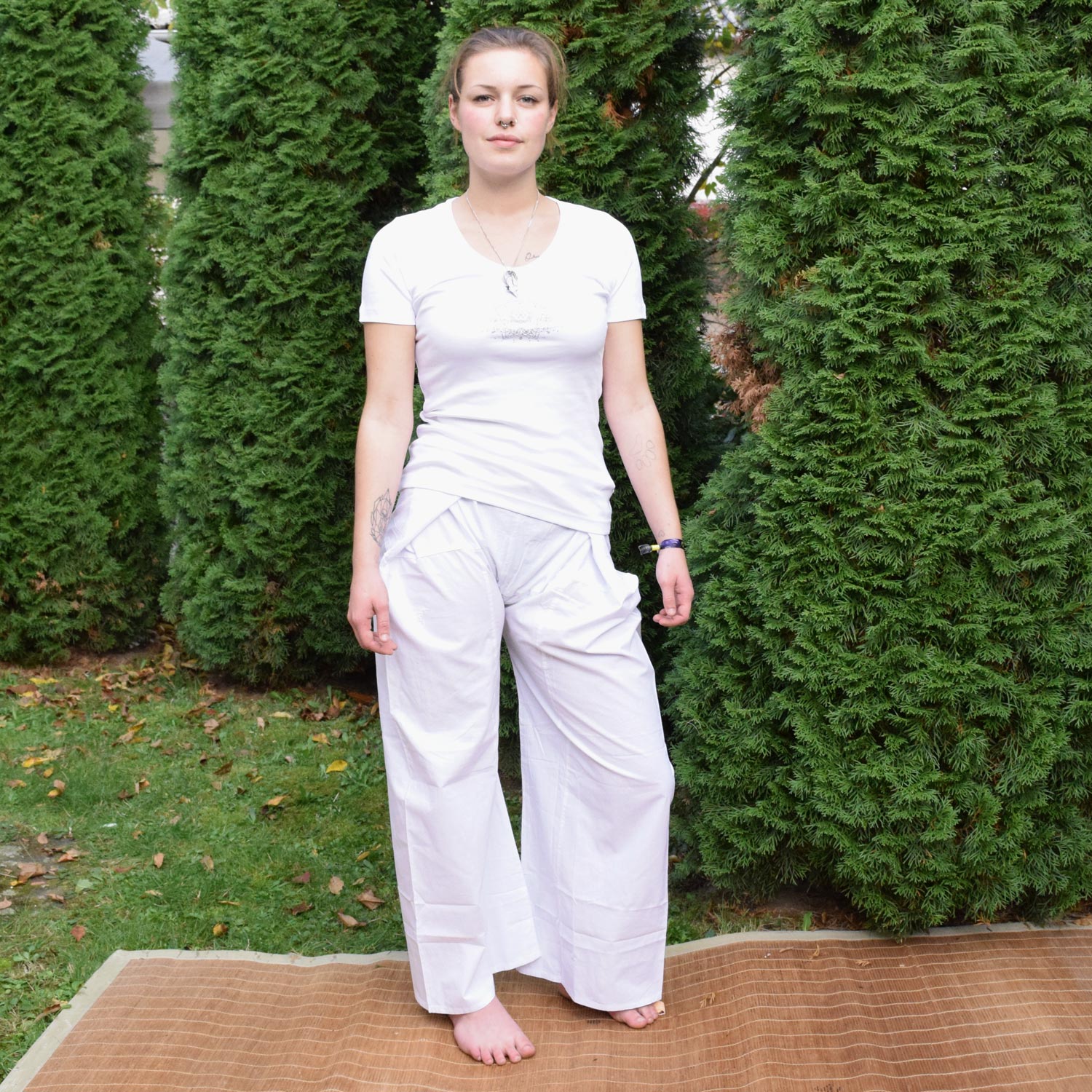 12444-4_thai-hose-weiss-2019-1