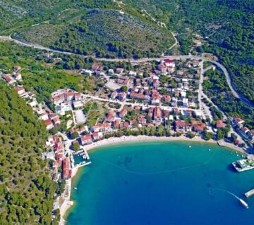 GRAĐEVINSKO ZEMLJIŠTE- PRVI RED DO MORA- MAKARSKA RIVIJERA - cover