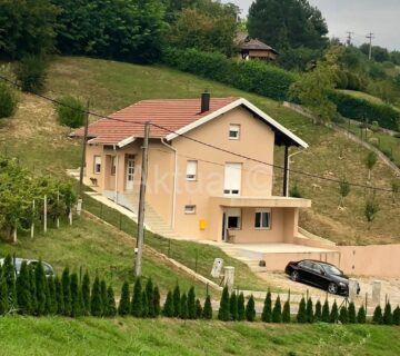 SAMOSTOJEĆA KUĆA SA OKUĆNICOM, DONJI LADUČ  - PRODAJA - cover