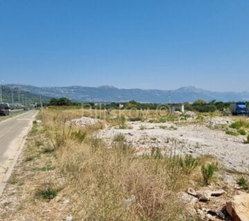 Trogir, Plano, građevinsko zemljište cca. 3570 m2, K-zona, prodaja - cover