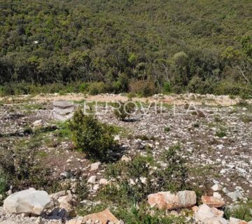 Peruški, poljoprivredno zemljište 597 m2, 150 m od mora - cover