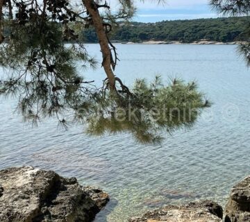 ISTRA - MEDULIN, stan s vlastitim dvorištem, 100m od plaže - cover